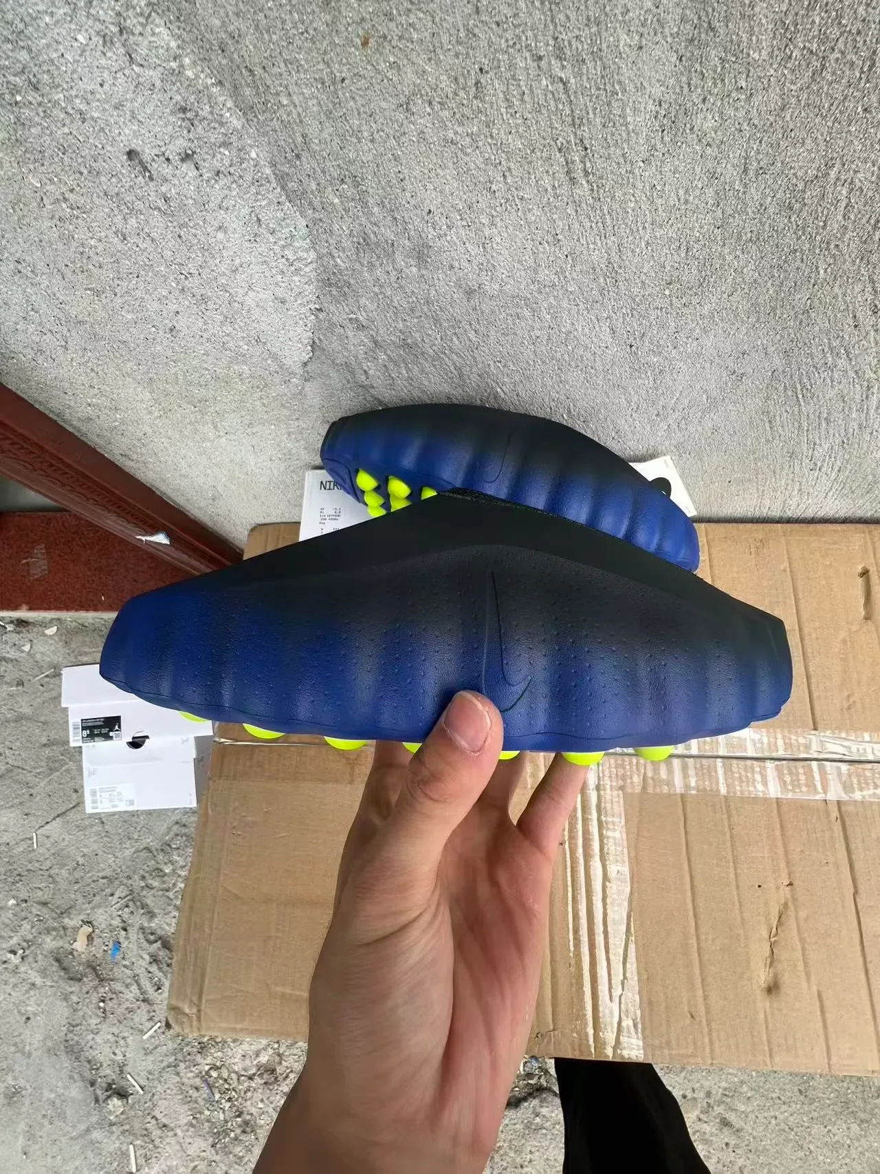 Nike Blue Yellow Molded Rubber Sole Gradient Sneakers 7