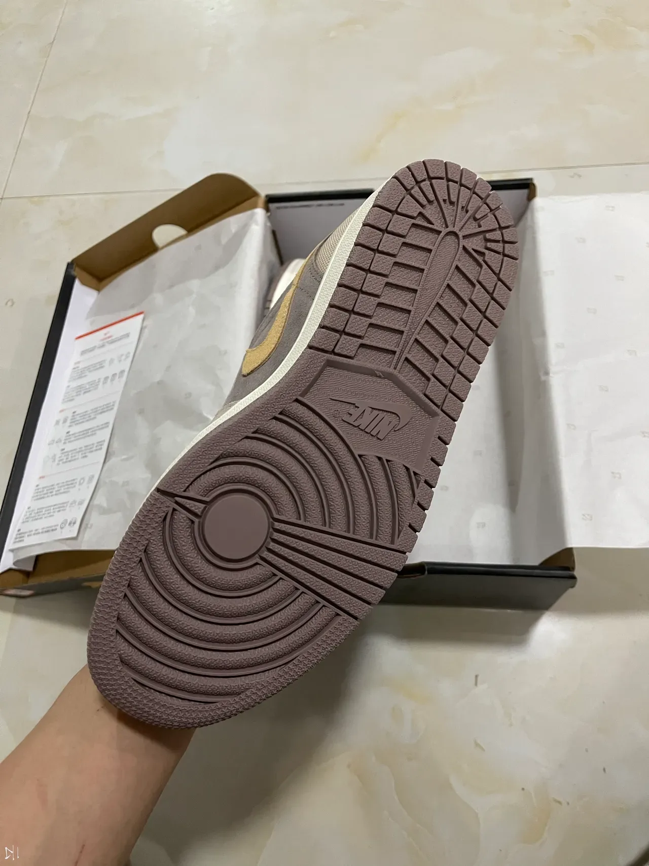 Nike Chaussures Lifestyle Marron Beige Low-Top Layered Tige Ante-Canvas 5