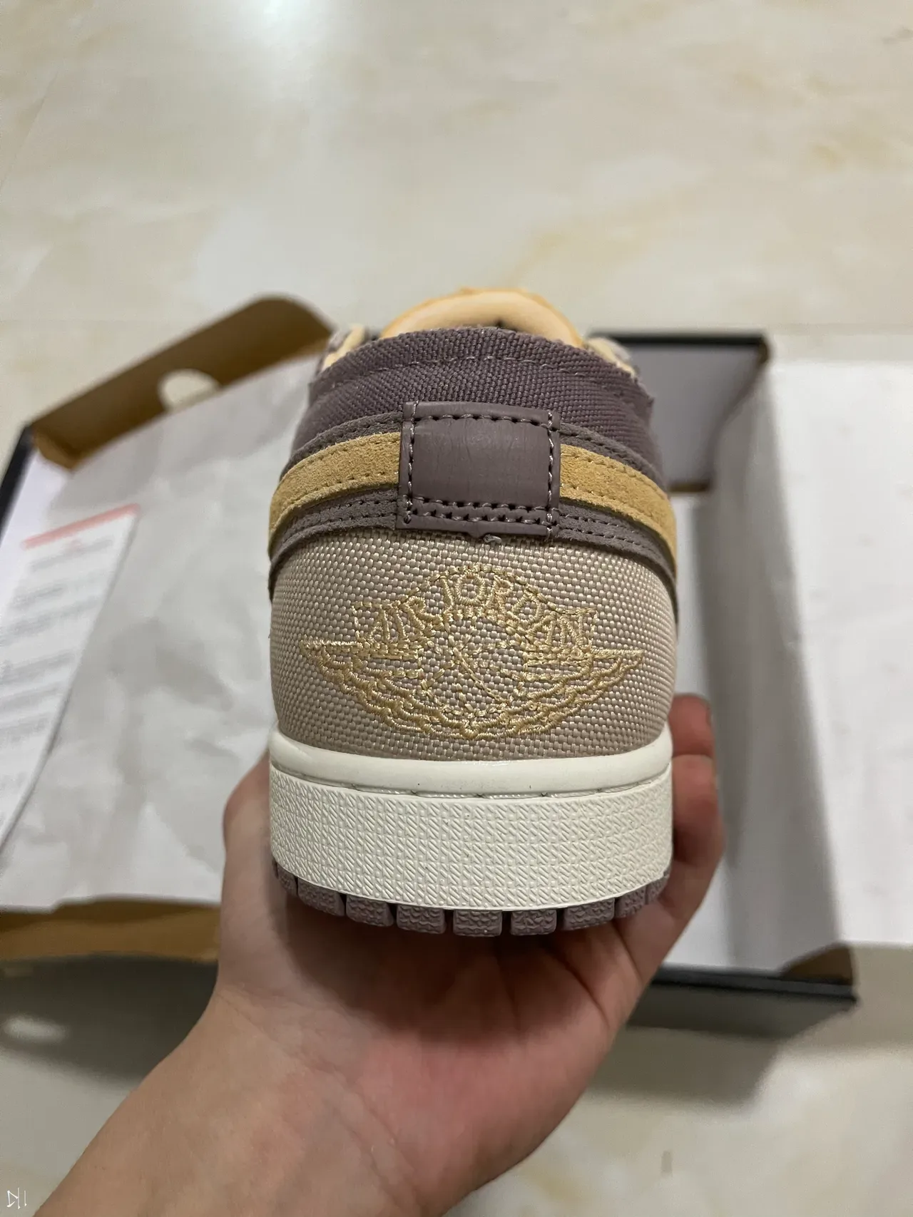 Nike Chaussures Lifestyle Marron Beige Low-Top Layered Tige Ante-Canvas 6