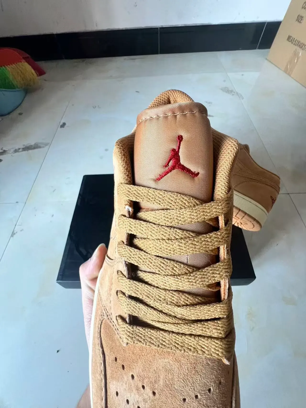 Nike Brown Beige Suede Upper Low-Top Silhouette Lifestyle Sneakers 4