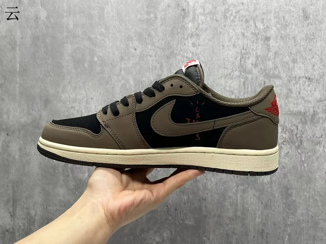 Nike Brown Black Low-Top Mixed-Material Upper Sneakers 5