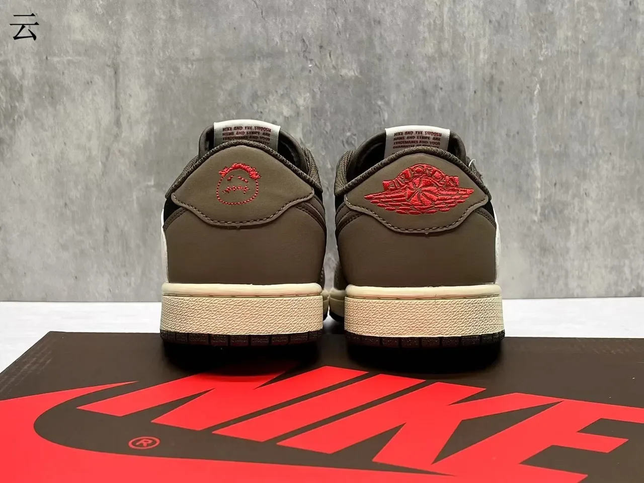 Nike Brown Black Low-Top Mixed-Material Upper Sneakers 6