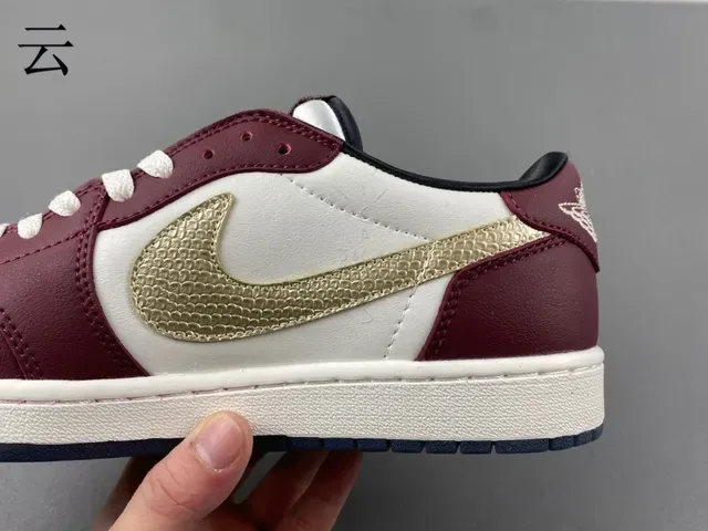 Nike Chaussures Lifestyle Basses Burdeos Or Cuir Synthétique 9