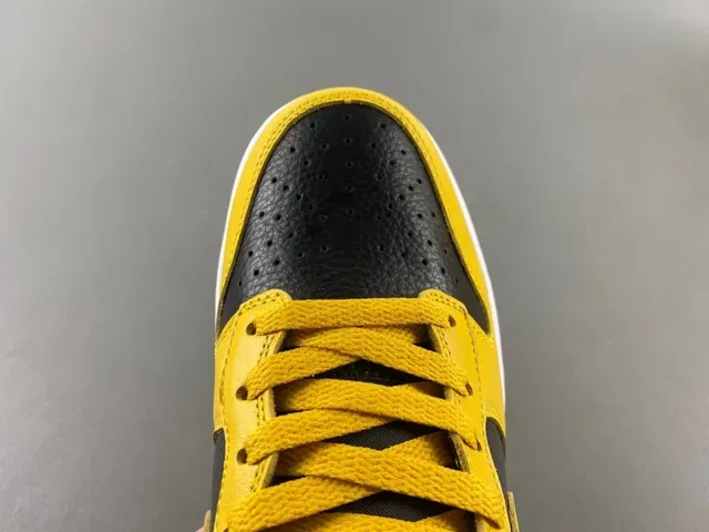 Nike Dunk High Yellow and Black Lifestyle Sneakers 7