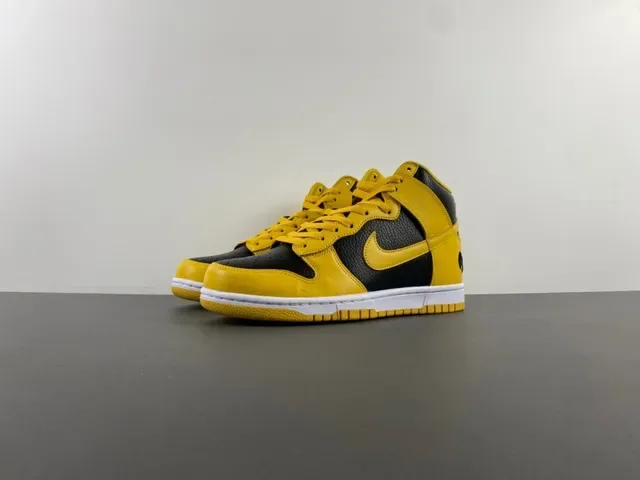 Nike Dunk High Yellow and Black Lifestyle Sneakers 10