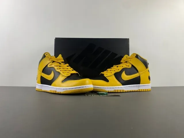 Nike Dunk High Yellow and Black Lifestyle Sneakers 13