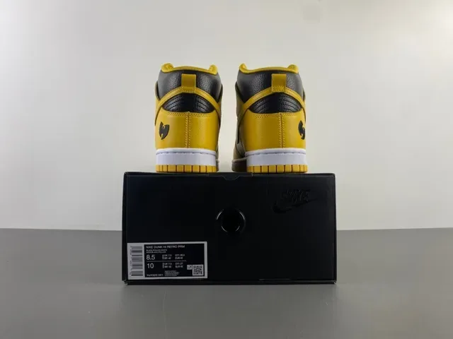 Nike Dunk High Yellow and Black Lifestyle Sneakers 17