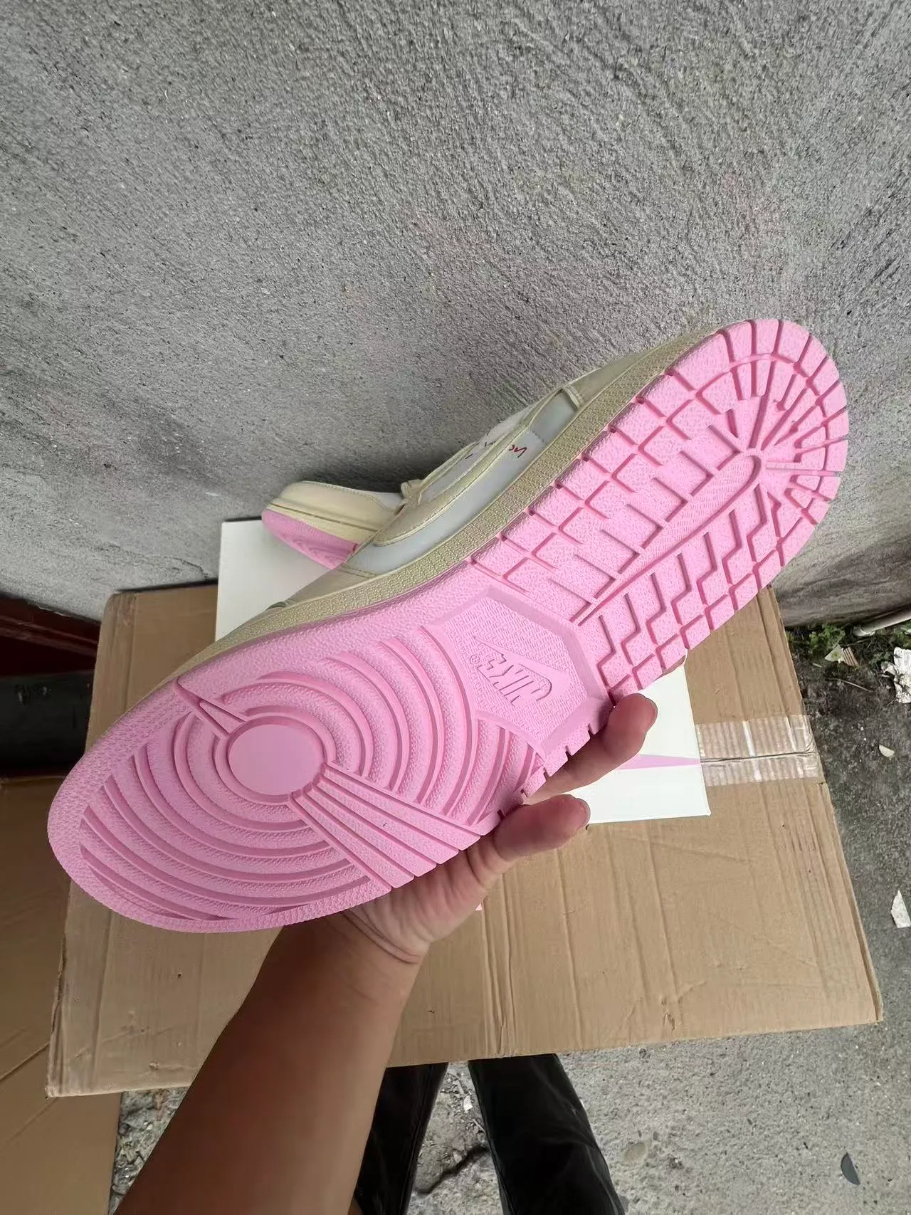 Nike Dunk Low Beige Pink Lifestyle Sneakers 6