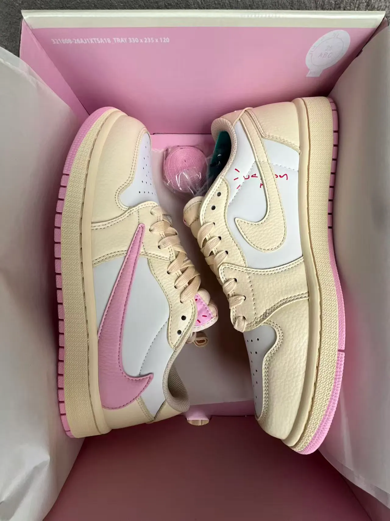 Nike Dunk Low Beige Pink Lifestyle Sneakers 9