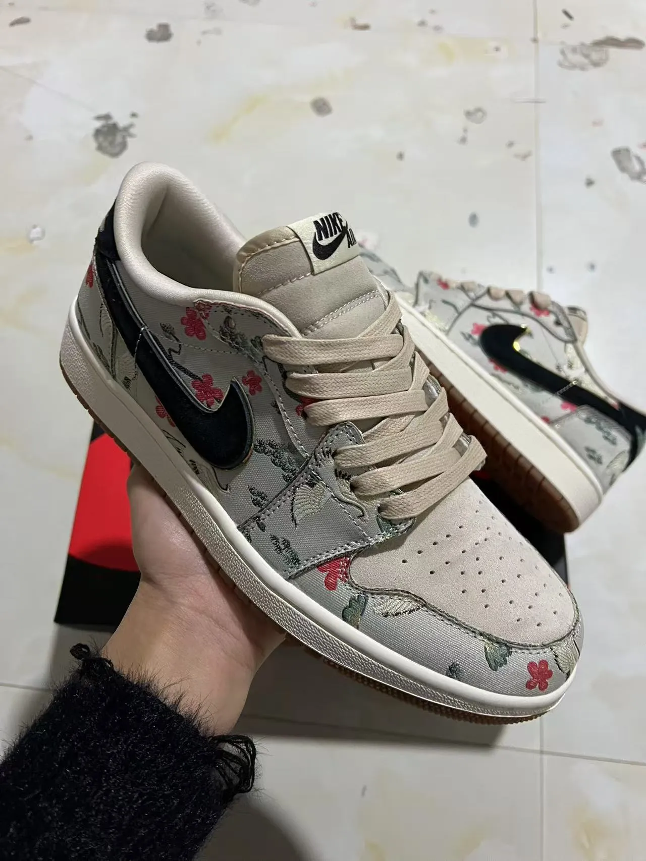 Nike Dunk Low Floral Jacquard Lifestyle Sneakers 2