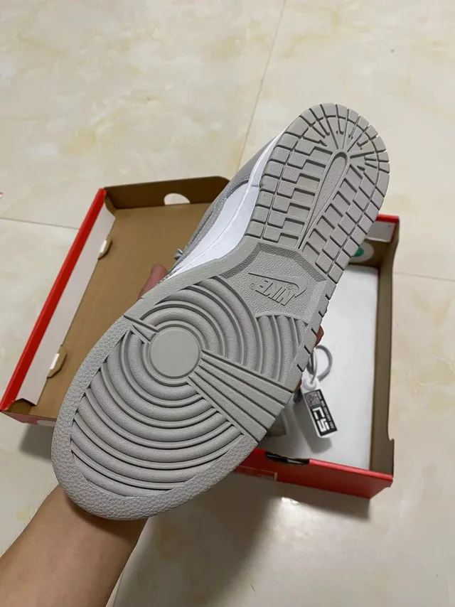Nike Dunk Low Gray and White Lifestyle Sneakers 5