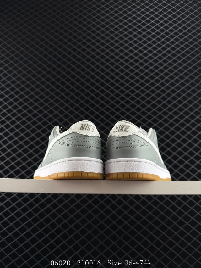 نايكي Dunk Low رمادي فاتح أوف-وايت جوم أحذية تزلج 4