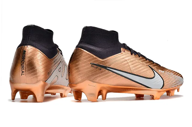 Nike সোনালী কালো ধাতব তামারি উপর সক-ফিট কলার ফার্ম-গ্রাউন্ড সকার শু 7