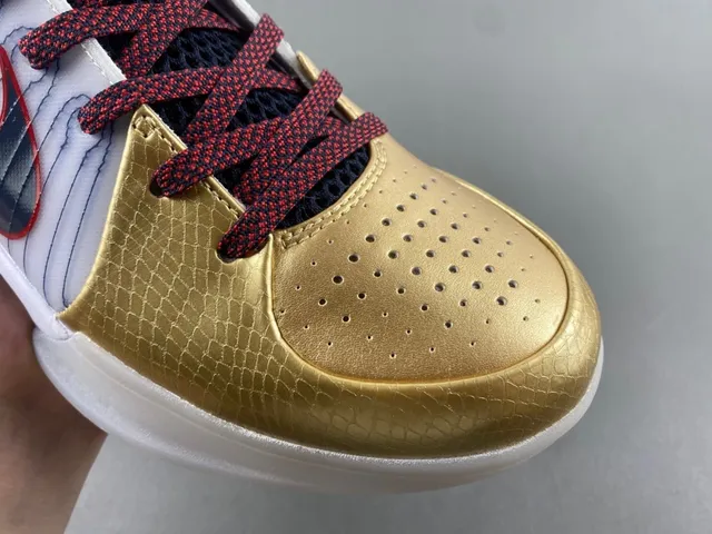 Nike Gold Navy Metallic Textured Upper Striped Mesh Mid-Panel Basketball Shoes 3