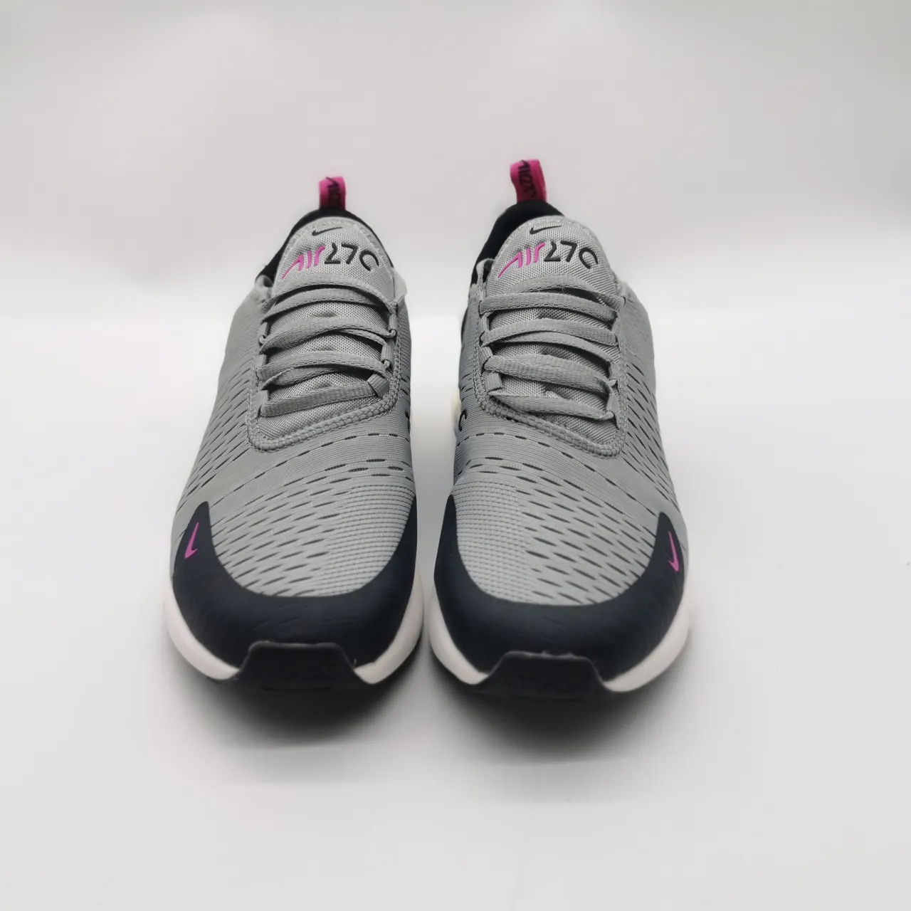 Nike Gray Black Knit Mesh Upper Oversized Visible Air Unit Running Shoes 2