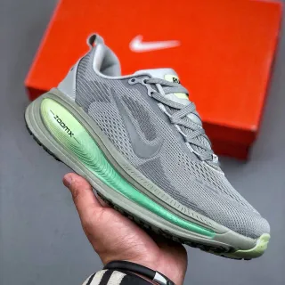 Nike Gray Green Engineered Mesh Upper Full-Length Visible ZoomX Cushioning Running Shoes