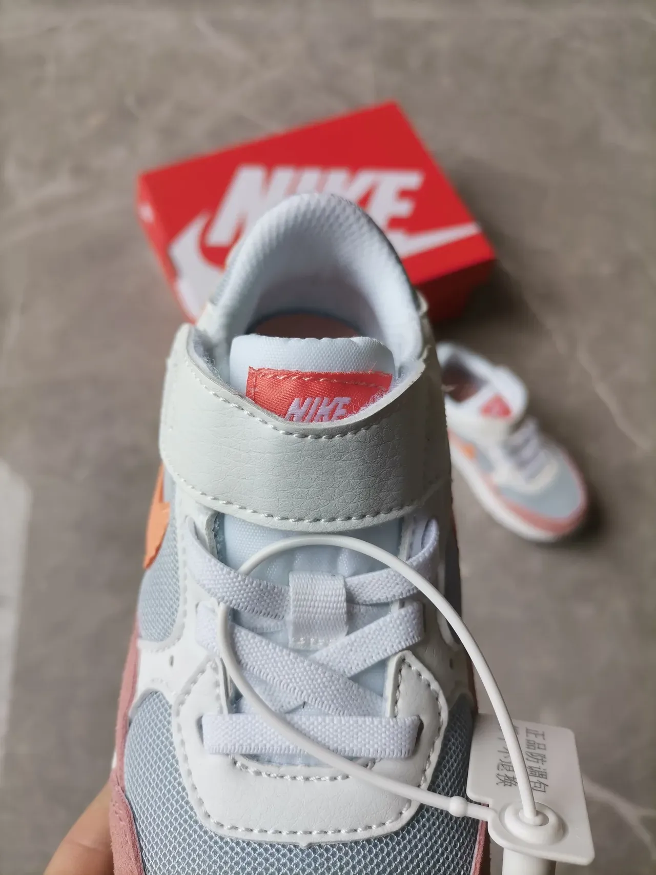 Nike Gray Green Low-Top Hook-and-Loop Strap Lifestyle Sneakers 13
