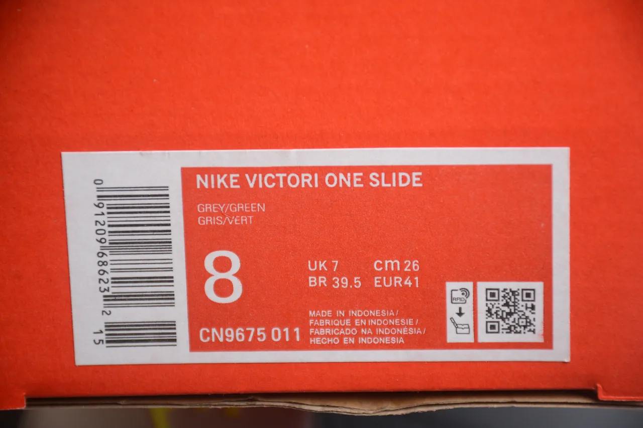 Nike Gray Yellow Single-Strap Slide Padded Fabric Slippers 2