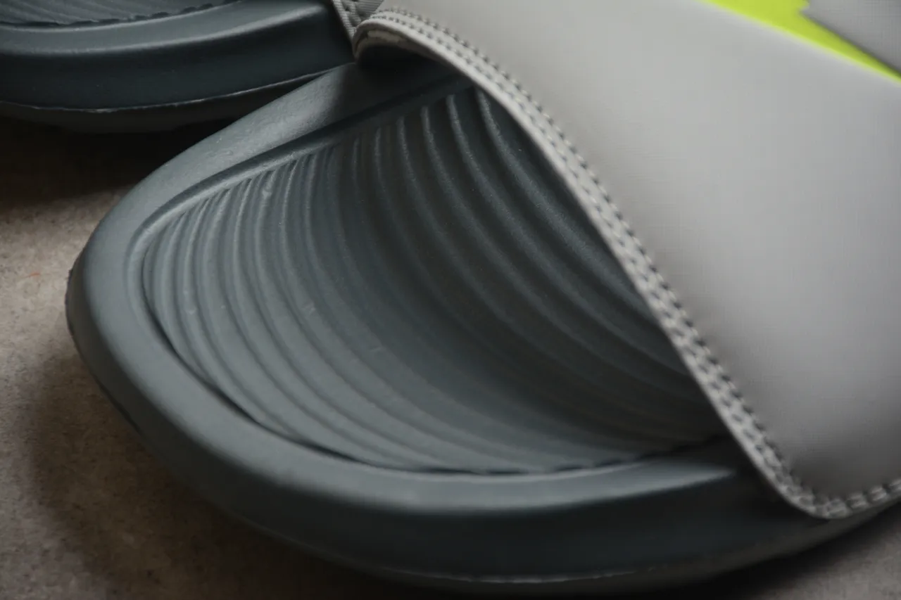 Nike Gray Yellow Single-Strap Slide Padded Fabric Slippers 7