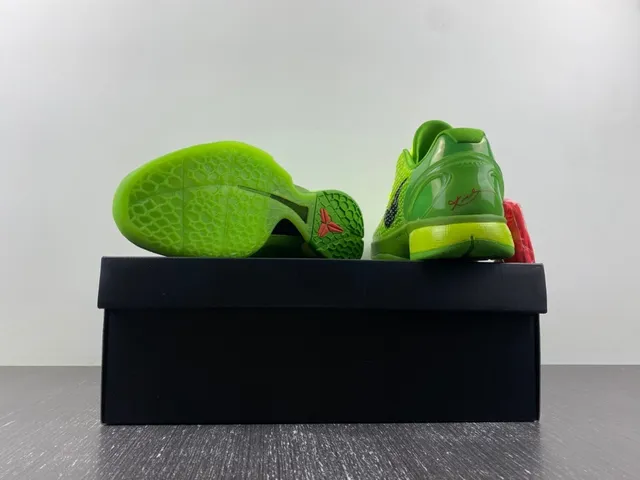 Nike Green Red Textured Knit Upper Layered Synthetic Cage Basketball Shoes 4