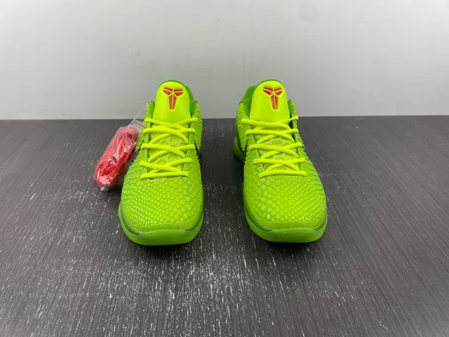 Nike Green Red Textured Knit Upper Layered Synthetic Cage Basketball Shoes 7