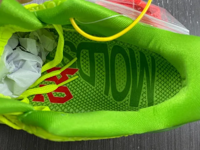 Nike Green Red Textured Knit Upper Layered Synthetic Cage Basketball Shoes 8