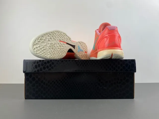 Nike Kobe Orange Pink Textured Pebbled Upper Low-Top Silhouette Basketball Shoes 17