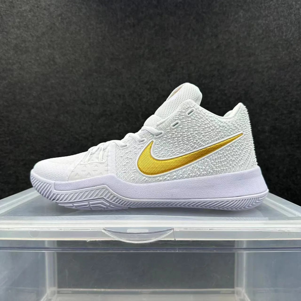 Nike Kyrie White Gold Knit Upper Swoosh Basketball Shoes 2