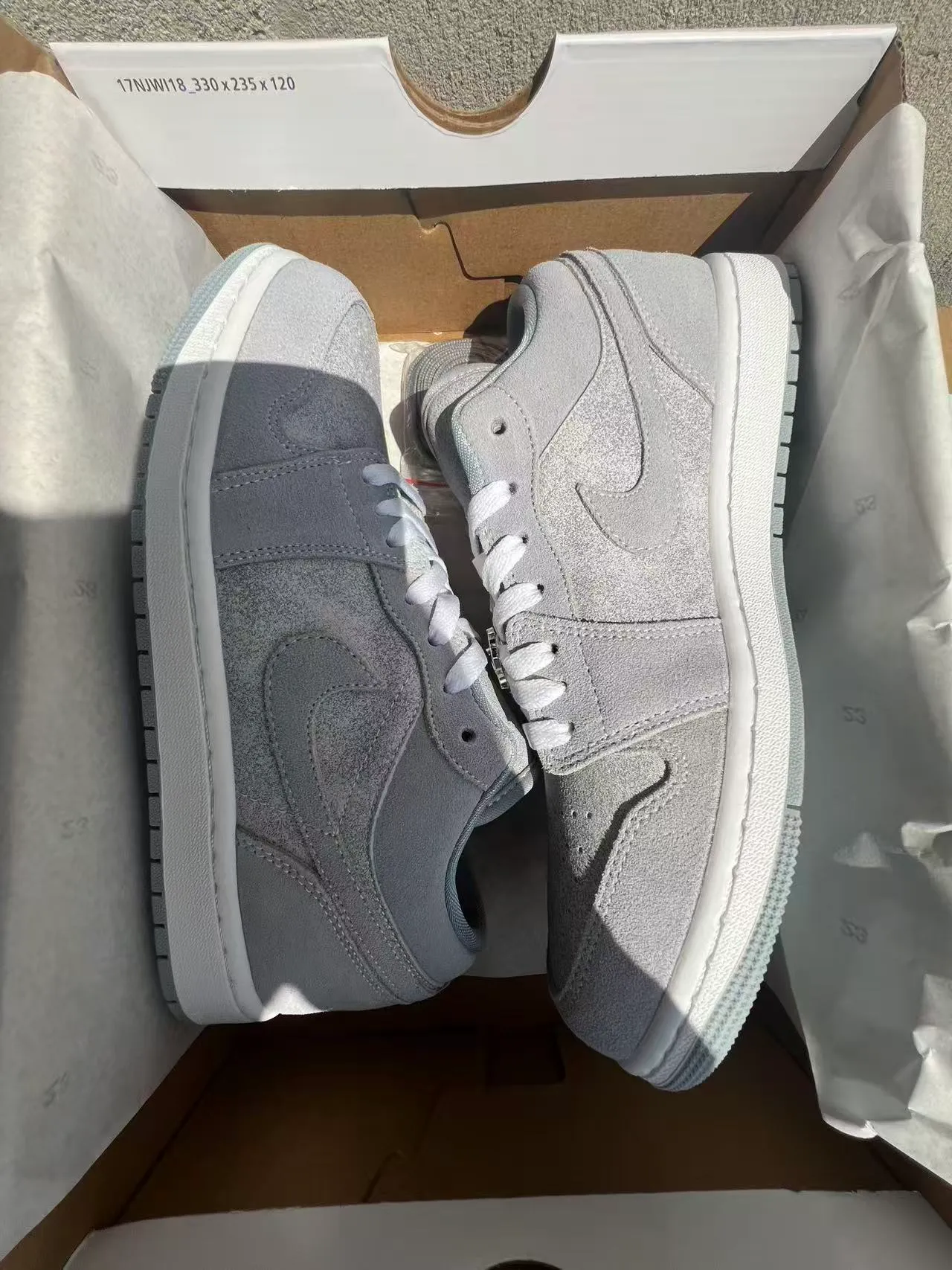 Nike Lifestyle Sneaker Light Gray Iridescent Suede Cupsole Sneakers 9