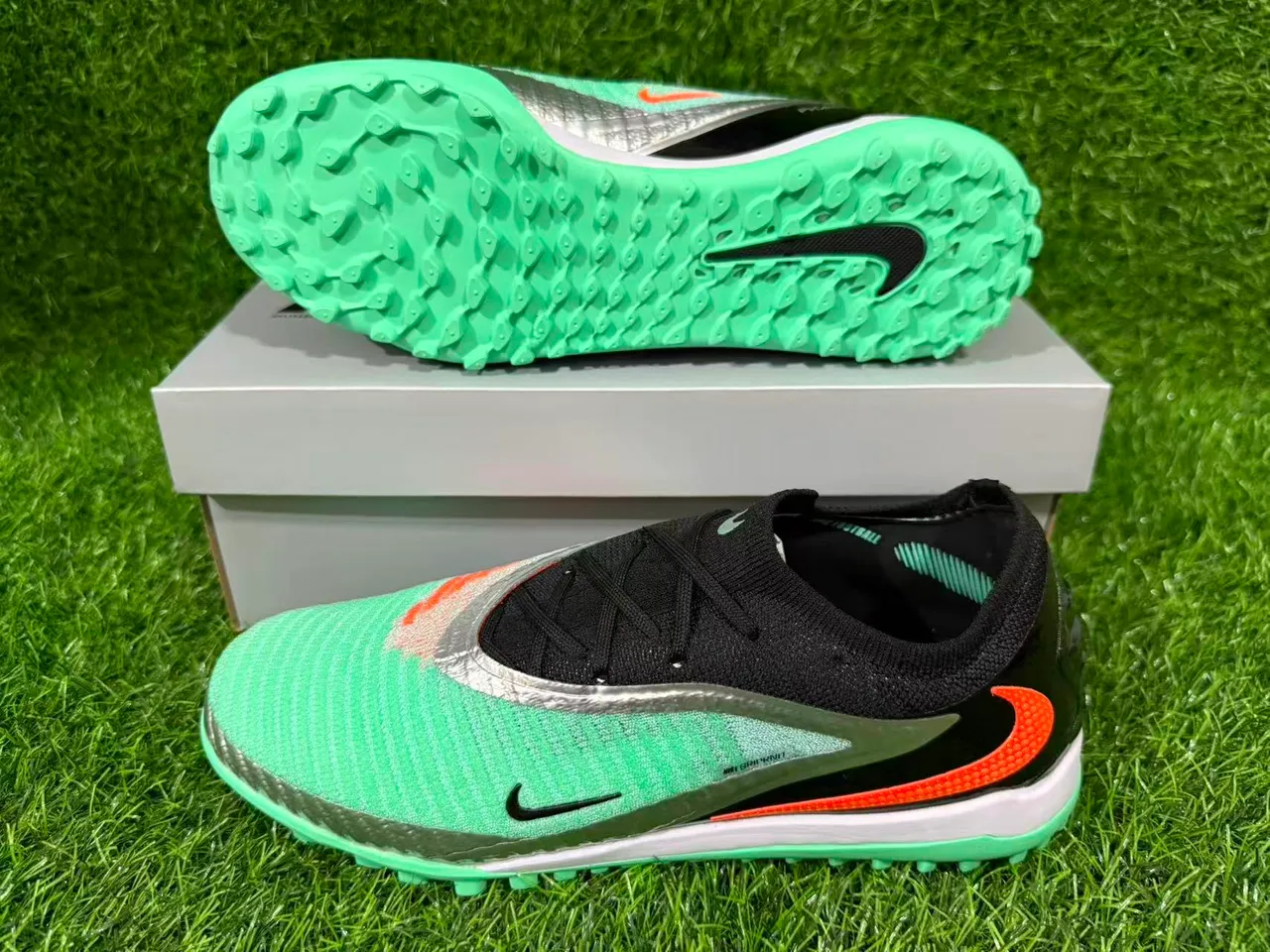 Nike Mercurial Vert Noir Bas Upper en Chaussette Système de Lacets Asymétrique Chaussures de Football pour Gazon 13