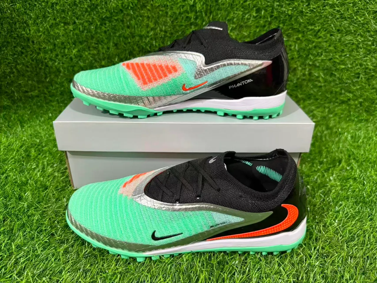Nike Mercurial Vert Noir Bas Upper en Chaussette Système de Lacets Asymétrique Chaussures de Football pour Gazon 14