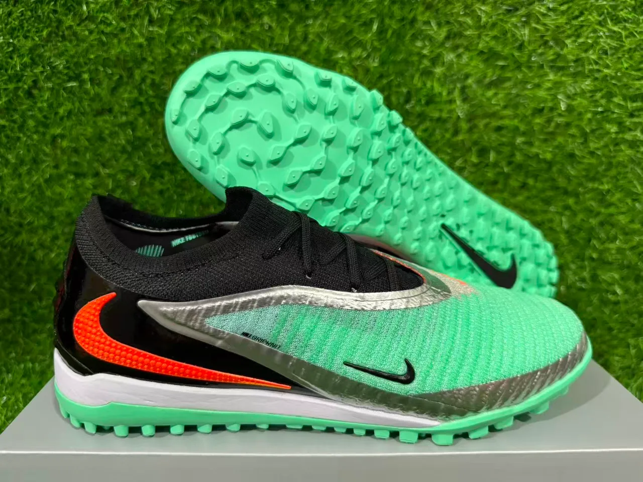 Nike Mercurial Vert Noir Bas Upper en Chaussette Système de Lacets Asymétrique Chaussures de Football pour Gazon 15