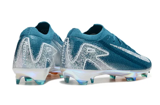 Nike Phantom GT নীল রূপালি কিনিট উপরের অংশ ইরিডিসেন্ট সোল ফার্ম-গ্রাউন্ড সকার জুতা 5