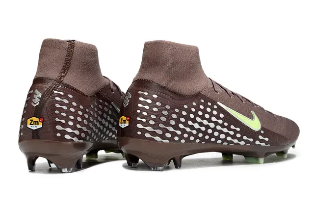 Chaussures de football Nike Phantom GT Marron et Vert Lime pour terrain ferme 5