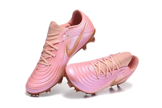 Nike Phantom GT وردي ذهبي أعلى إيريديسنت سووش معدني أرضية صلبة حذاء كرة القدم 2