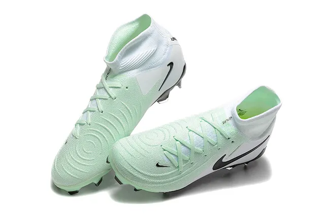 Nike Phantom GT White Green High-Cut Knit Upper Asymmetrical Lacing Firm-Ground Soccer Shoes 3