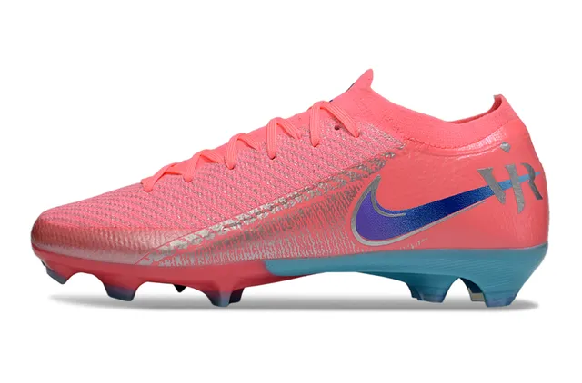 Nike গোলাপি নীল বোনা উপর নিম্ন-কাট কলার ফার্ম-গ্রাউন্ড সকার জুতো 7