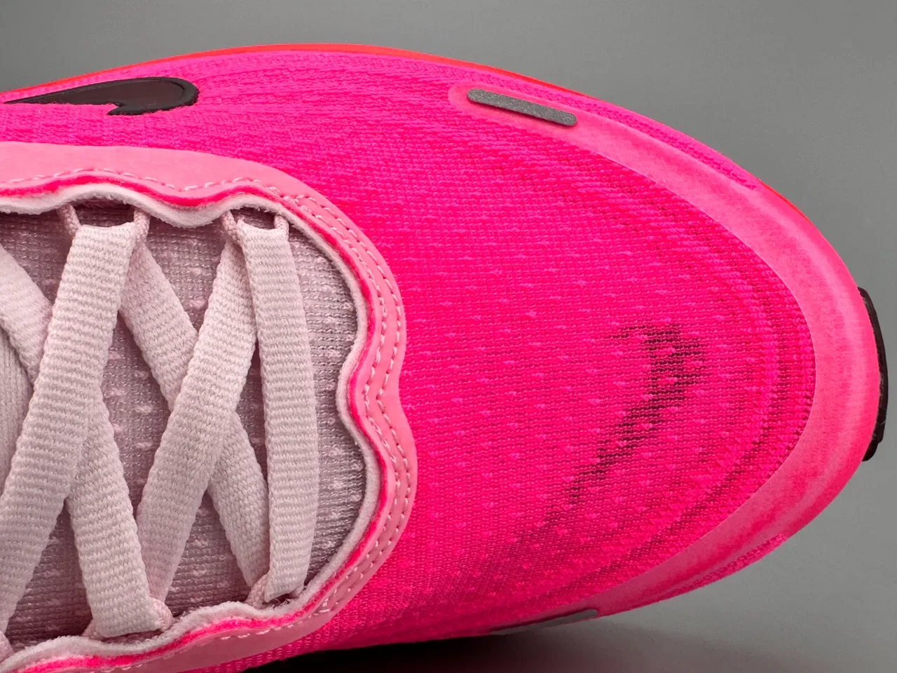 Nike Tênis Running Rosa Laranja Engineered Knit Upper Sola Ondulada Multi-Layer Midsole 2