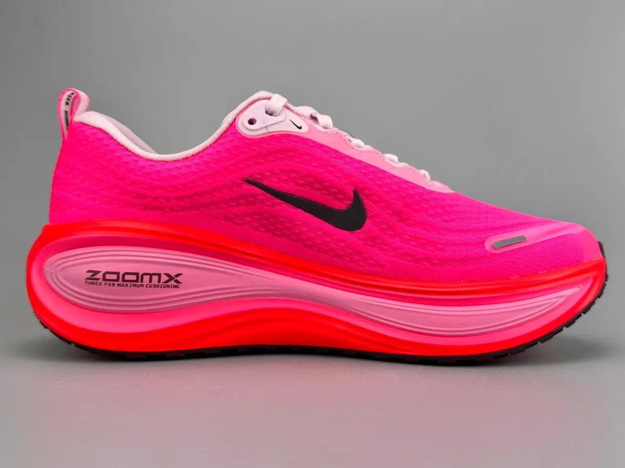 Nike Tênis Running Rosa Laranja Engineered Knit Upper Sola Ondulada Multi-Layer Midsole 10