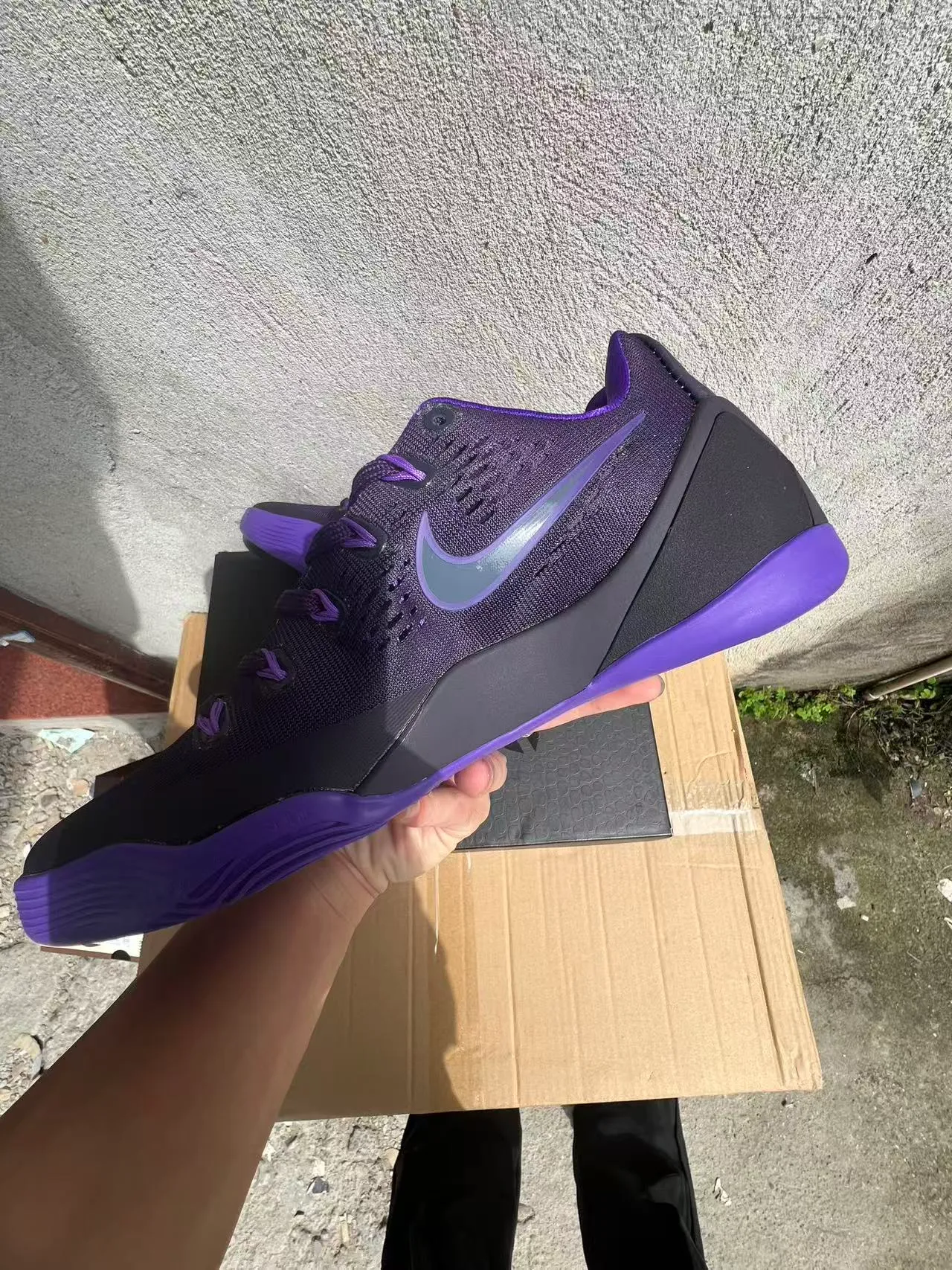 Nike Purple Black Low-Top Silhouette Vibrant Outsole Basketball Shoes 5