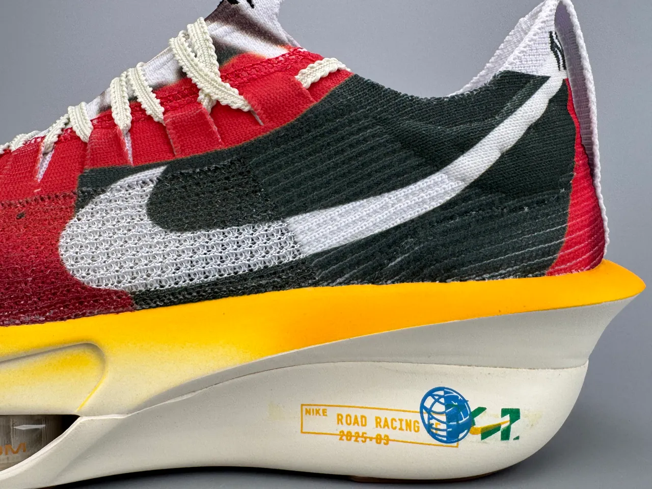 Nike Road Racing 2025-03 Rouge Noir Jaune chaussures de course 3