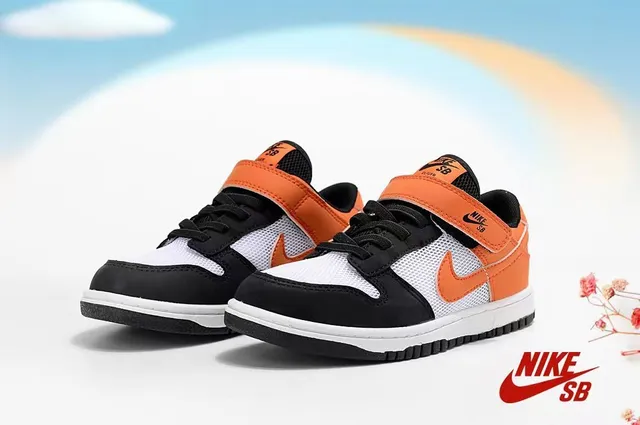 Nike SB Dunk Low Negro Púrpura Naranja Zapatos de Skateboard 18