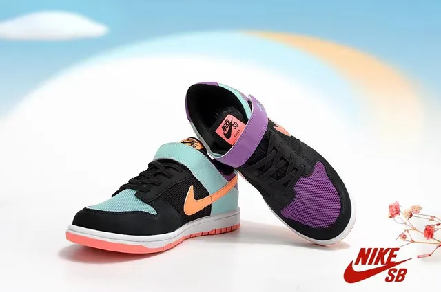 Nike SB Dunk Low Negro Púrpura Naranja Zapatos de Skateboard 24
