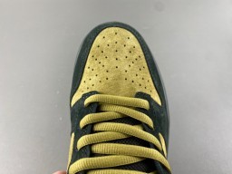 Nike SB Dunk Low Chaussures de Skateboard Vert Foncé et Jaune Moutarde 5