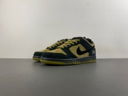 Nike SB Dunk Low Chaussures de Skateboard Vert Foncé et Jaune Moutarde 10