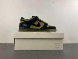 Nike SB Dunk Low Chaussures de Skateboard Vert Foncé et Jaune Moutarde 15