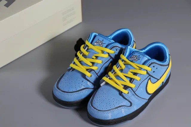 Nike SB Dunk Low Chaussures de Skateboard Vert Néon Noir 10
