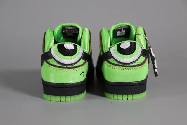 Nike SB Dunk Low Chaussures de Skateboard Vert Néon Noir 14