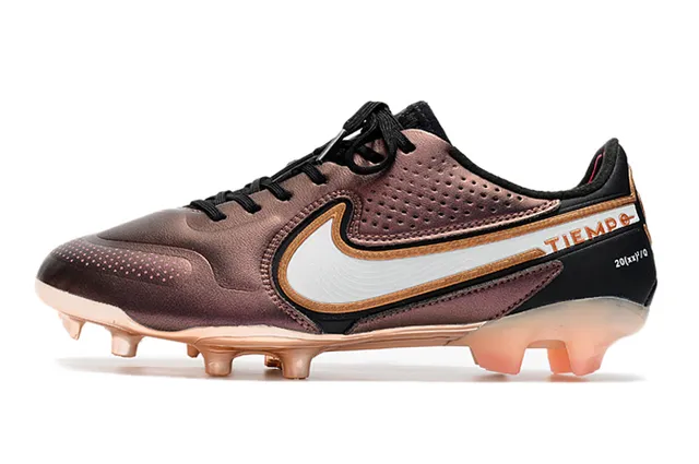 Nike Tiempo Or Noir Métallique Synthétique Supérieur Texture Perforée Ground Firme Chaussures de Football 24