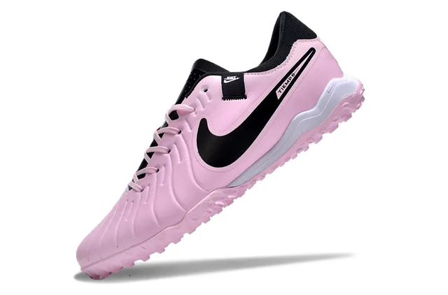 Nike Tiempo chaussures de football turf en cuir synthétique rose et noir, semelle moulée 2